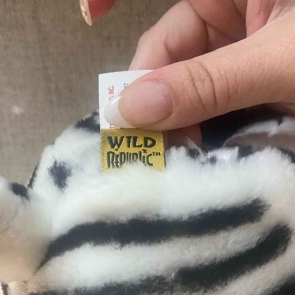 WILD REPUBLIC‎ 2009 Sitting 12” Zebra Plush